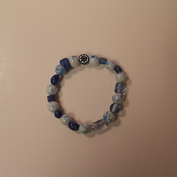 beautiful blue bracelet 💙 - Picture 2 of 7